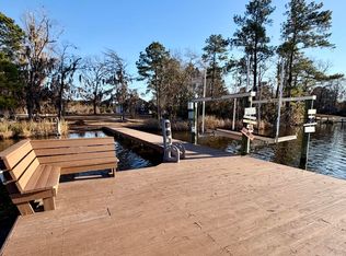 237 Snug Harbor Ln, Chocowinity, NC 27808