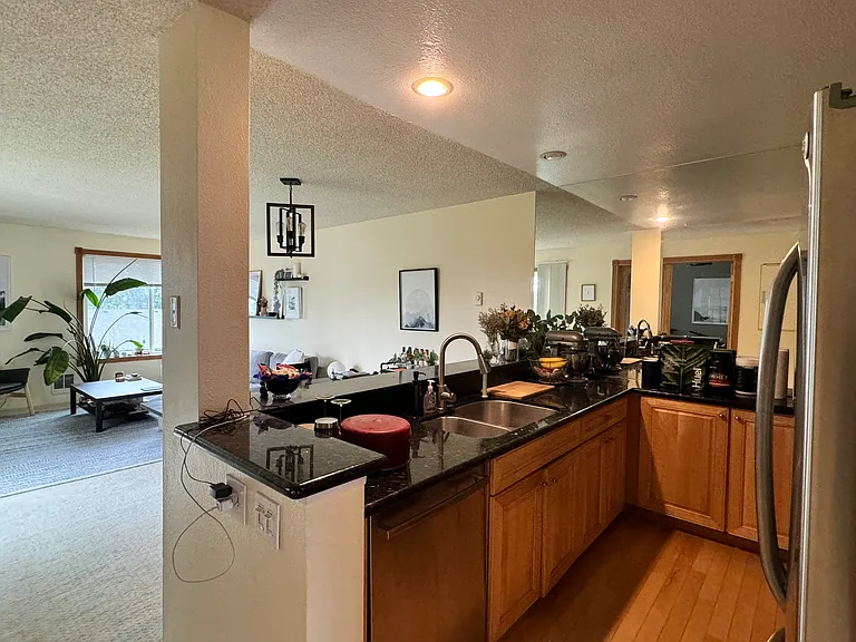 17431 Ambaum Blvd S #0 — Photo 1