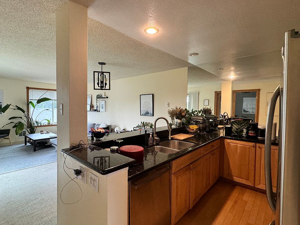 1st image of 17431 Ambaum Blvd S #0