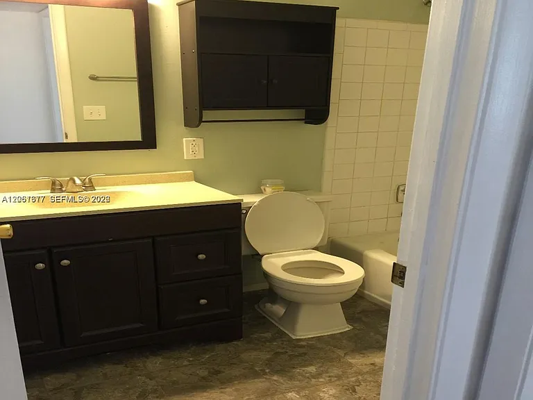 1285 SW 46th Ave #2706 — Photo 3