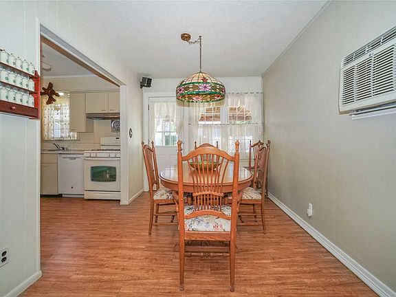 2nd image of 164 Atlantic Ave