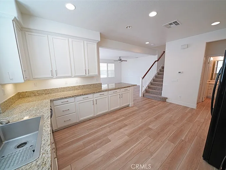 28635 Pietro Dr — Photo 6