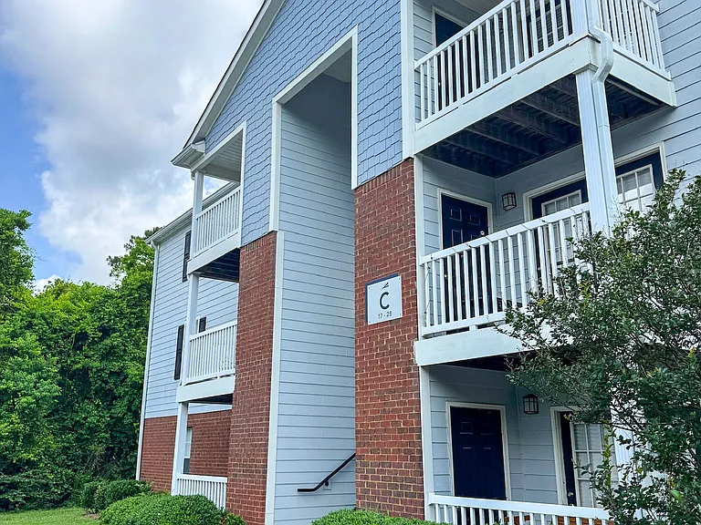 The Grove Apartments — Photo 29