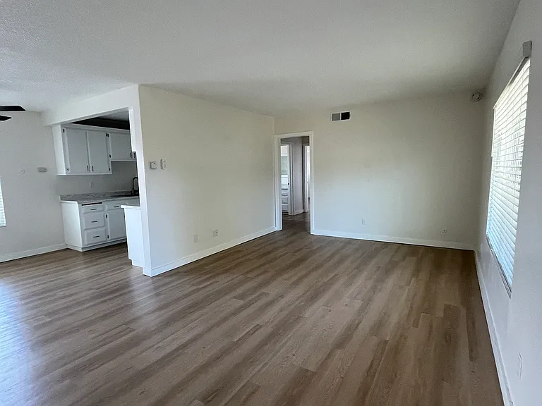 Ocean Hills Apartment Homes — Photo 9