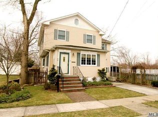 2800 Stewart Ave, Oceanside, NY 11572