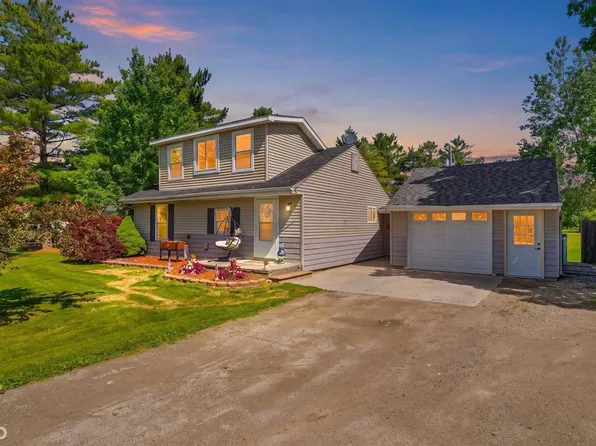 1533 Galbraith Line Rd, Yale, MI 48097