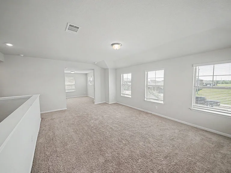 3037 Beringer Blvd — Photo 33