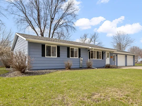 652 Northgate Dr, Winsted, MN 55395