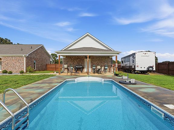 2nd image of 21109 Tillman Mill Rd