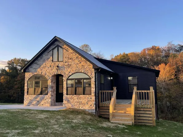 111 Queens Dr, East Bernstadt, KY 40729