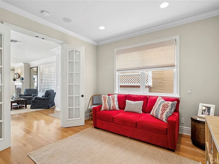 1550 E Oceanfront — Photo 26
