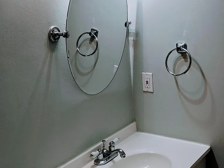4164 Hamlin Ct — Photo 14