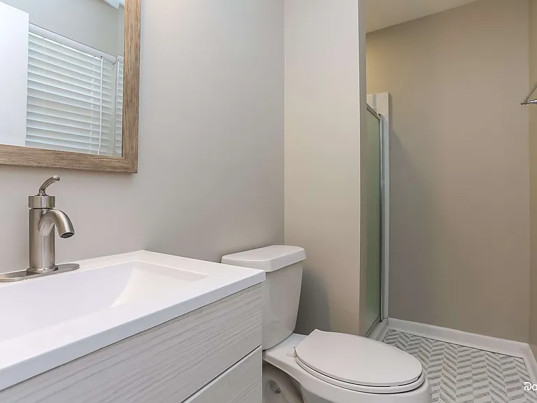 1315 Bacon St — Photo 12