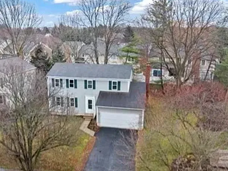 5915 Ballymead Blvd — Photo 2