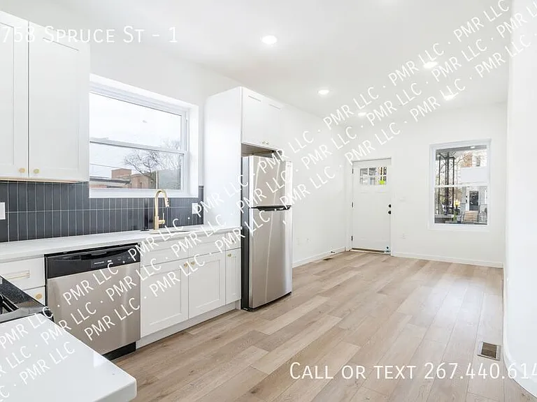 5758 Spruce St #1 — Photo 13