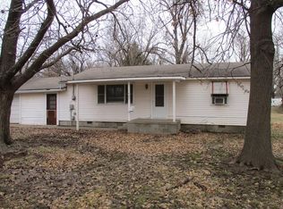 1407 W Olive St, Columbus, KS 66725