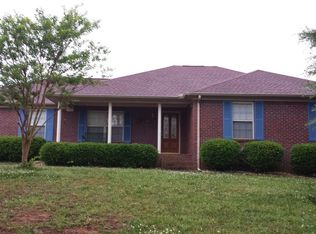 106 Perdido Dr, Hazel Green, AL 35750