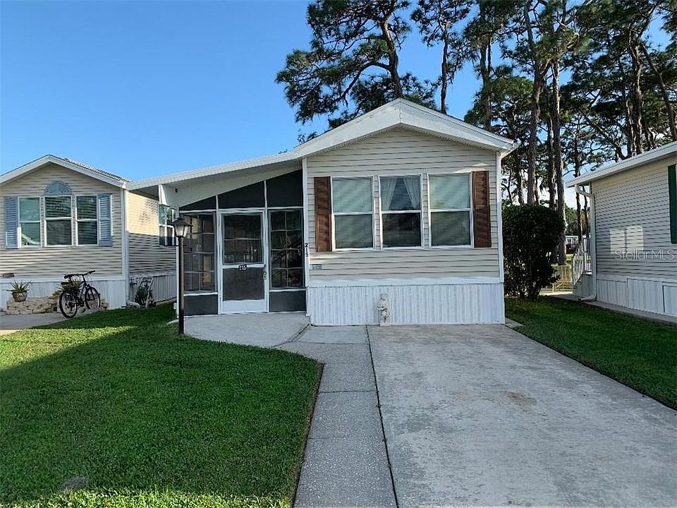 1st image of 215 Crown Point Dr