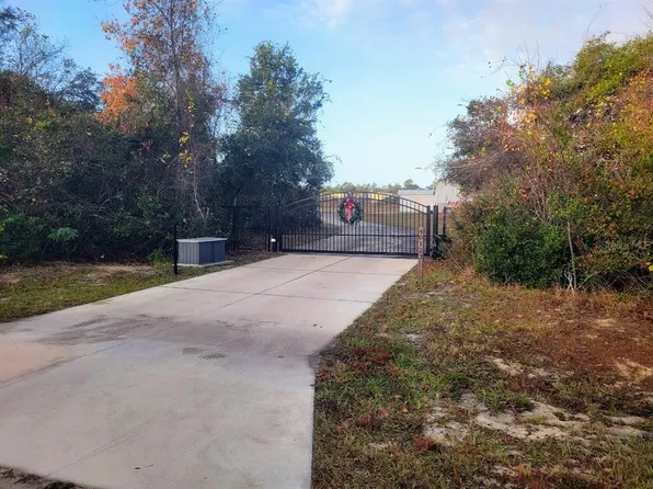 40123 E 9th Ave, Umatilla, FL 32784