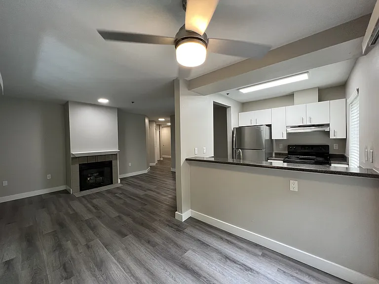Elliott Pointe — Photo 22