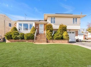 1506 Pea Pond Rd, Bellmore, NY 11710