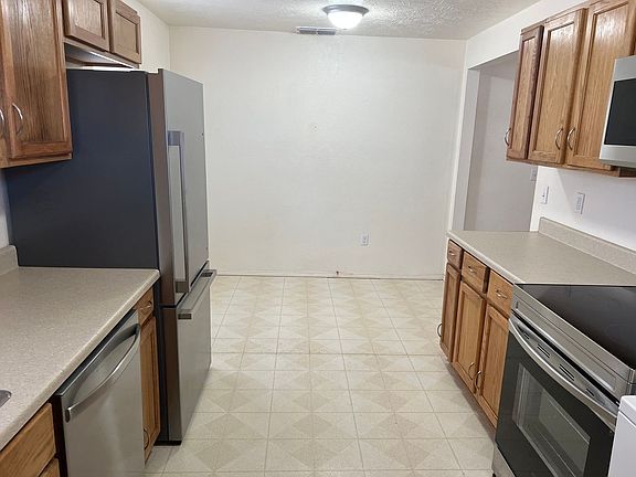 4th image of 720 S Dallas Ave