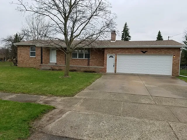 302 Wise St photo 1