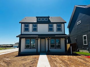 101 Clemens Dr, Liberty Hill, TX 78642