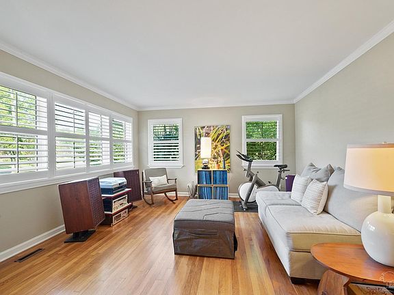 5th image of 3620 N 12th Ave