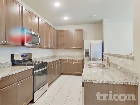 5th image of 40807 Mostyn Hill Dr