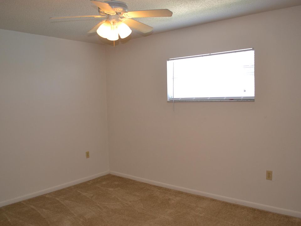 1st image of 510 Timberlane W