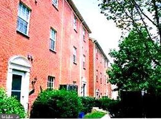 11809 Carriage House Dr #12, Silver Spring, MD 20904