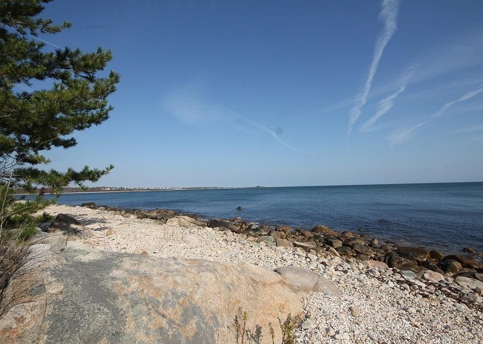 147 Mishaum Point Rd, Dartmouth, MA 02748 Zillow