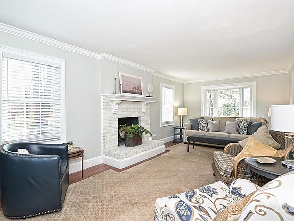 4th image of 225 Gatewood Ln