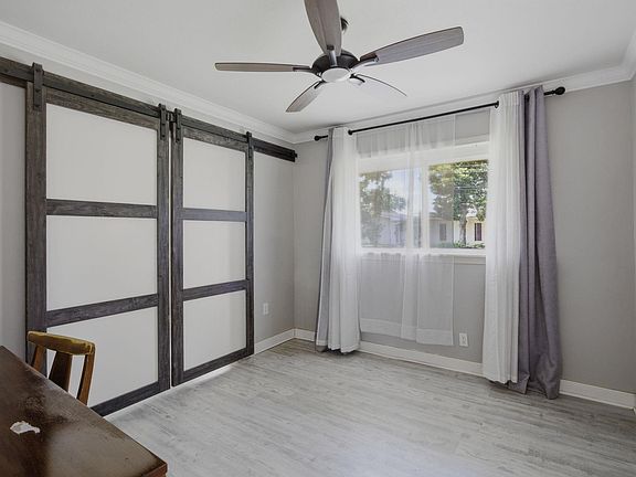 5th image of 622 Creole Ln