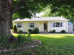 3861 Vauxhall Rd, Roanoke, VA 24018