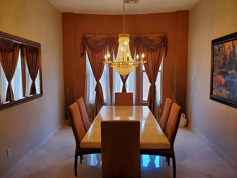 Formal Dining