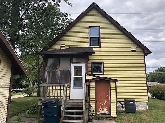 3rd image of 18 N Ferry St
