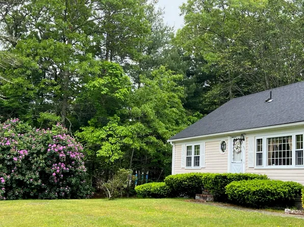 95 Anchor Lane, Cotuit, MA 02635