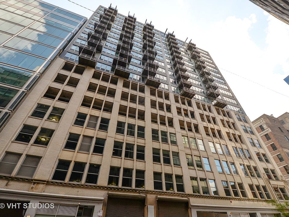 1st image of 565 W Quincy St Unit 1611