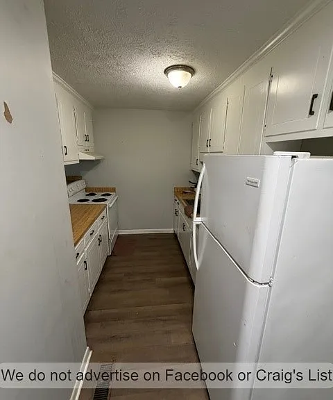 1429 Artesian Ct #A — Photo 3