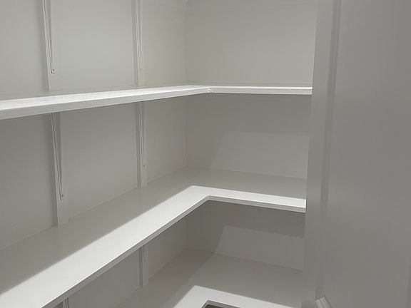 4th image of 4050 Caroline Ln