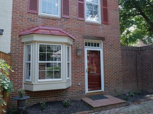 665 S Columbus St, Alexandria, VA 22314