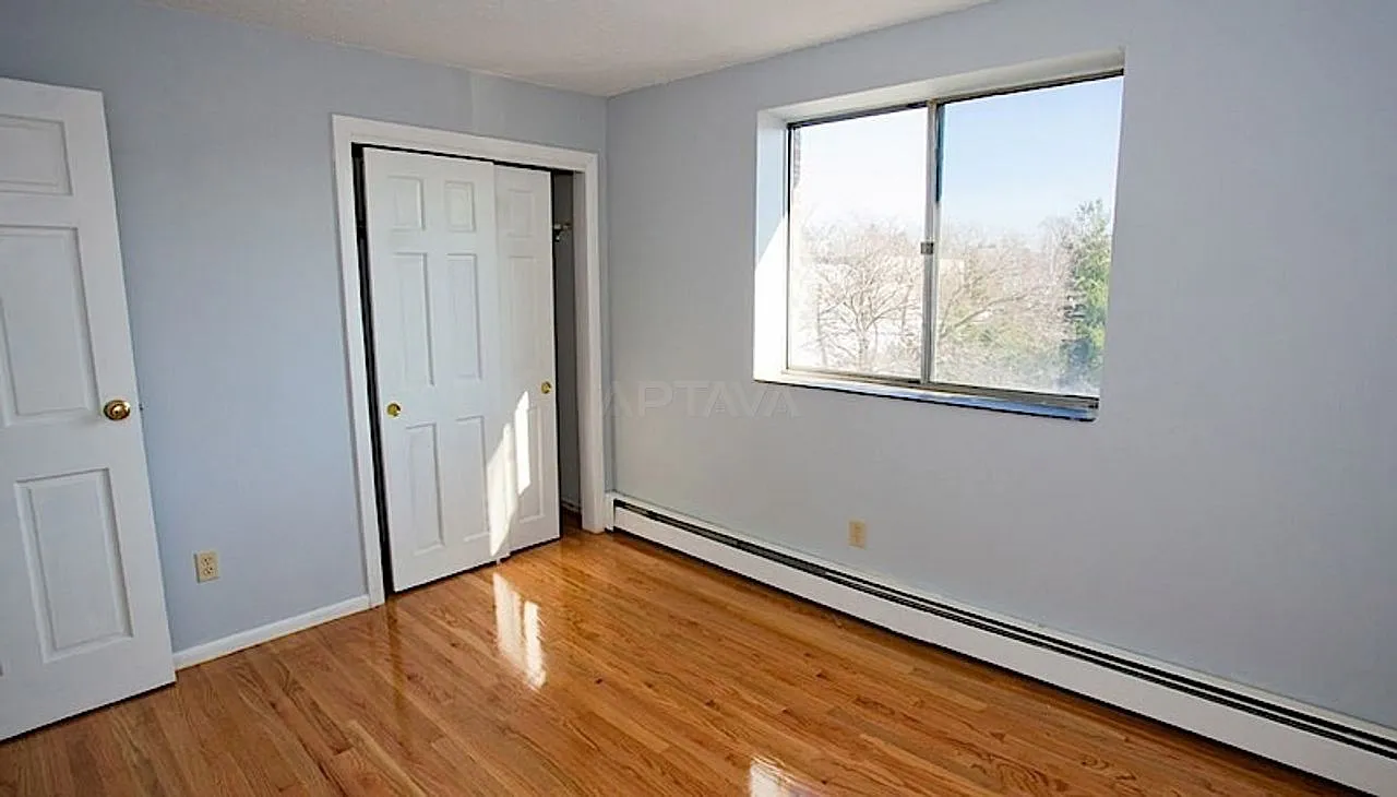 2 bed, $3,500 — Photo 3