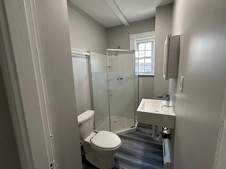 135 Nonantum St — Photo 4