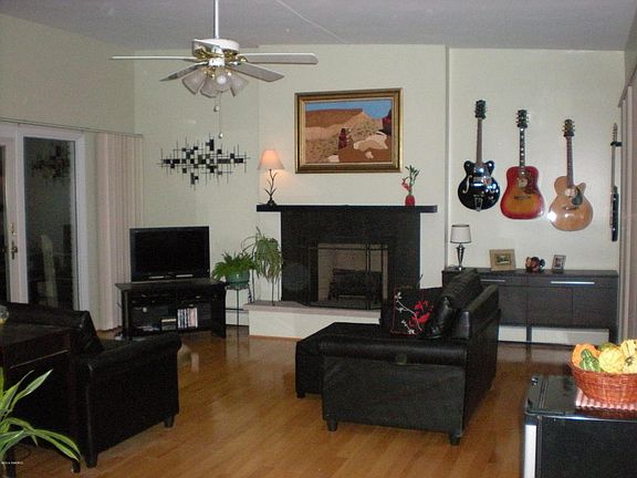 2nd image of 105 Scenic View Dr