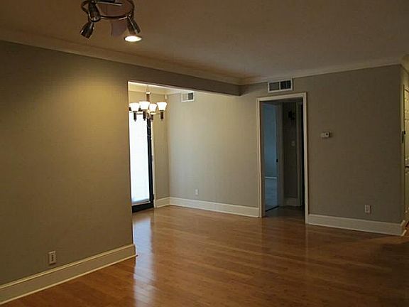 4th image of 7807 Meadow Park Dr Unit 207