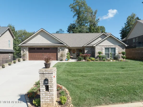 206 Conner Ln, Lenoir City, TN 37772