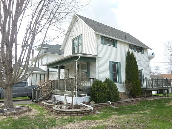 2nd image of 130 E Lincoln St