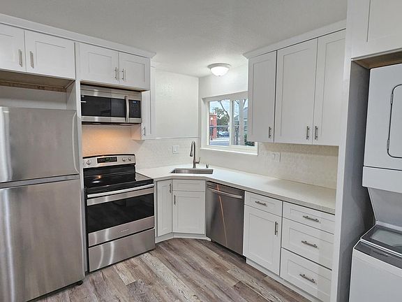 2nd image of 1818 P St APT 2